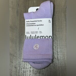 NWT Lululemon Daily Essentials Socks Sz XL *sheer violet* Quarter length